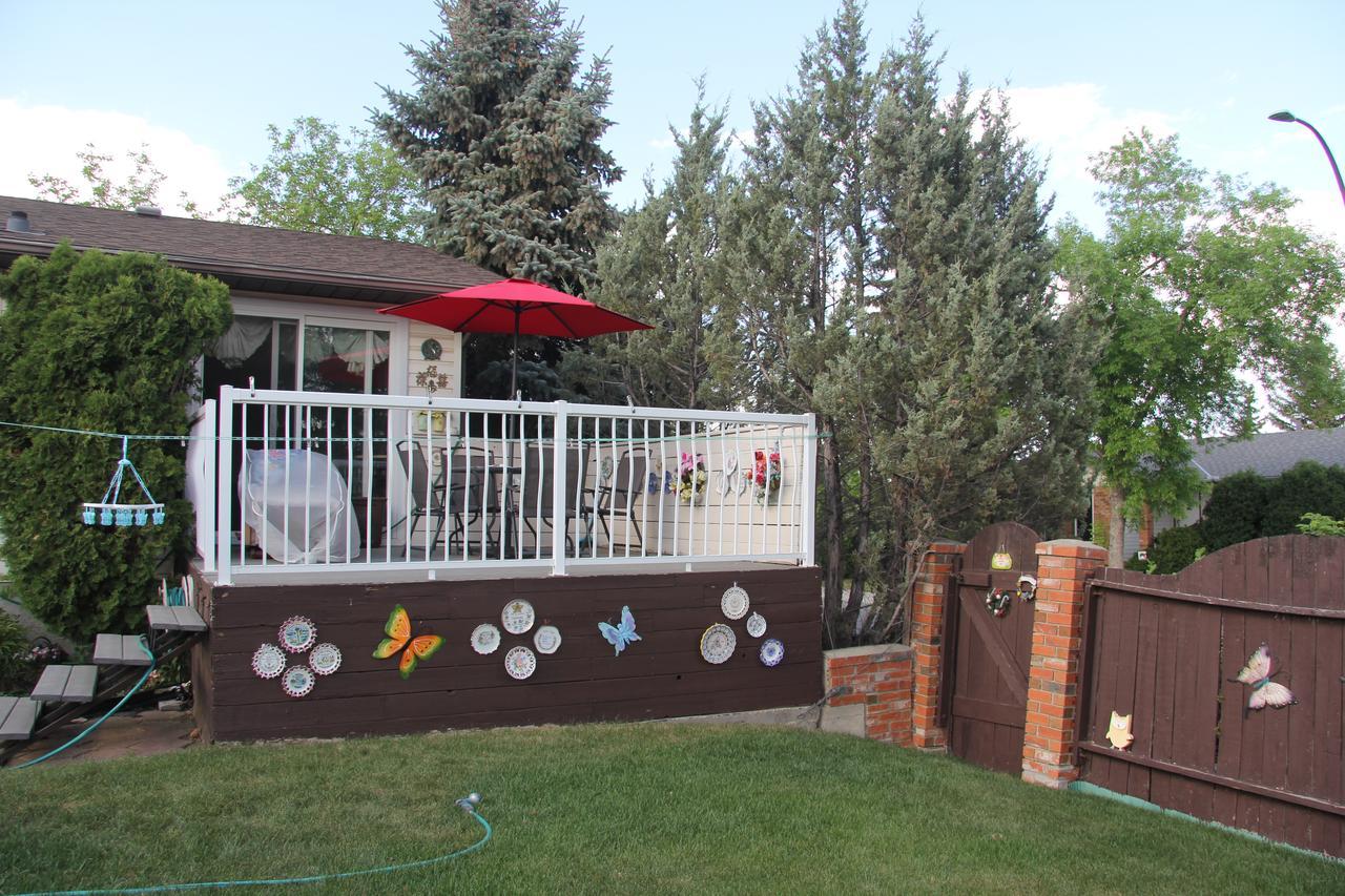 Rundle Station Homestay YYC Exterior foto